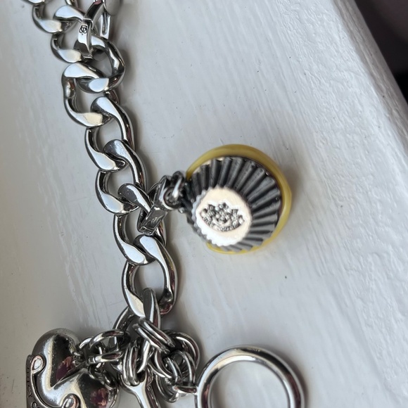 Juicy Couture Charm Bracelet/includes 3 Charms - Picture 4 of 12
